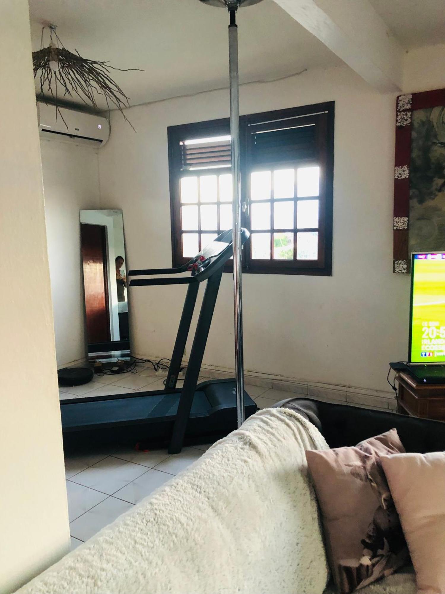 Chambre D'Hotes Mai Tai 4 Personnes Bas Du Fort 르 고지에 외부 사진